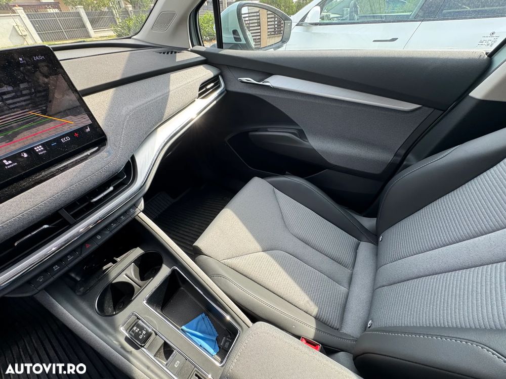 Skoda Enyaq iV Electric 80 - 11