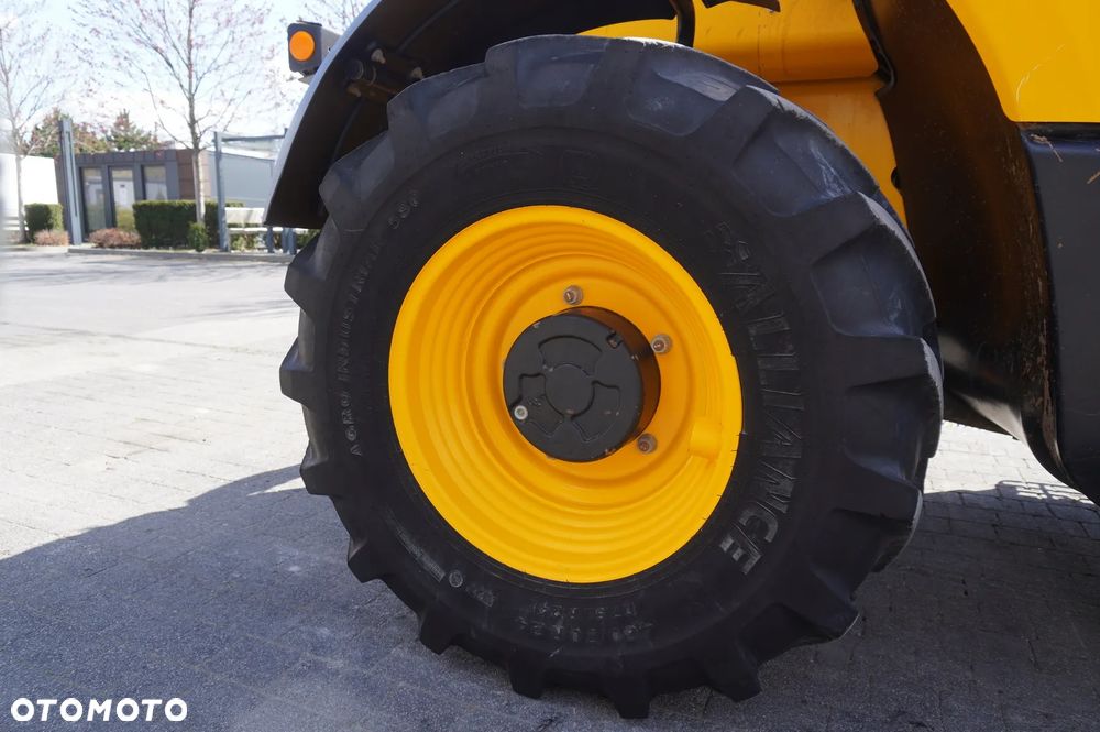 JCB 526-56 Agri Plus / 5,6 m wysięg / joystick - 15