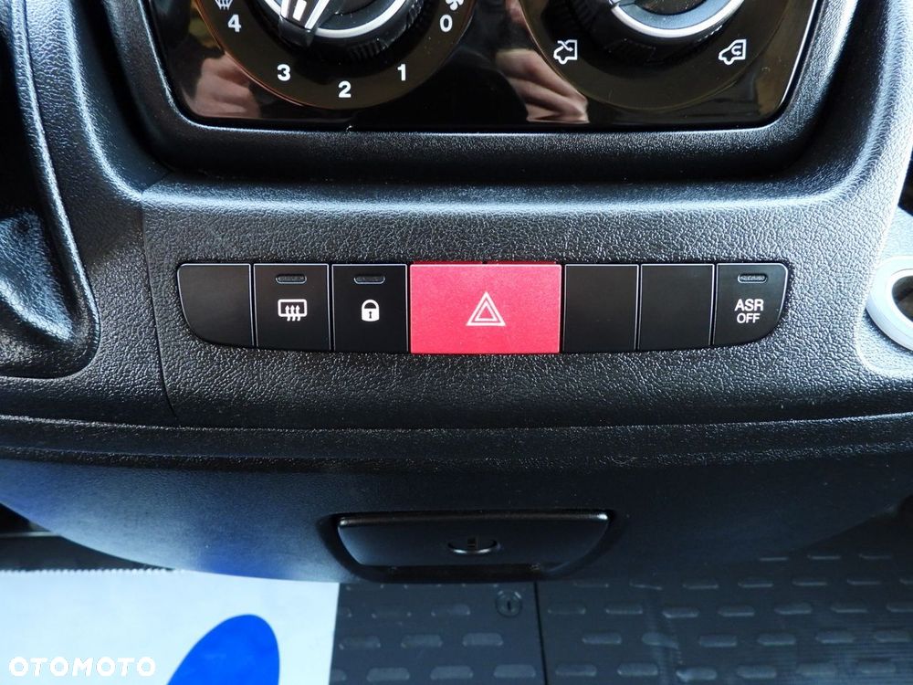 Fiat DUCATO KONTENER WINDA 8 PALET TEMPOMAT NAWIGACJA LEDY KLIMATYZACJA  130KM - 38