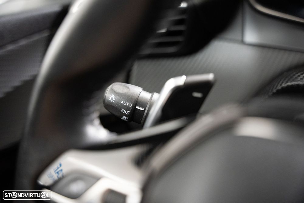 Peugeot 208 1.2 PureTech Allure EAT8 - 14