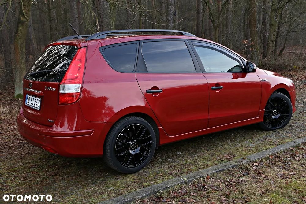 Hyundai i30 blue Kombi 1.6 CRDi Trend - 22