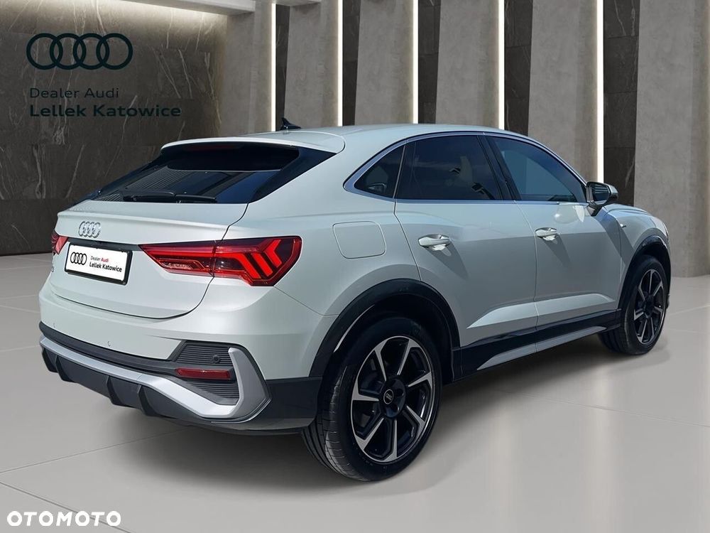 Audi Q3 Sportback - 7