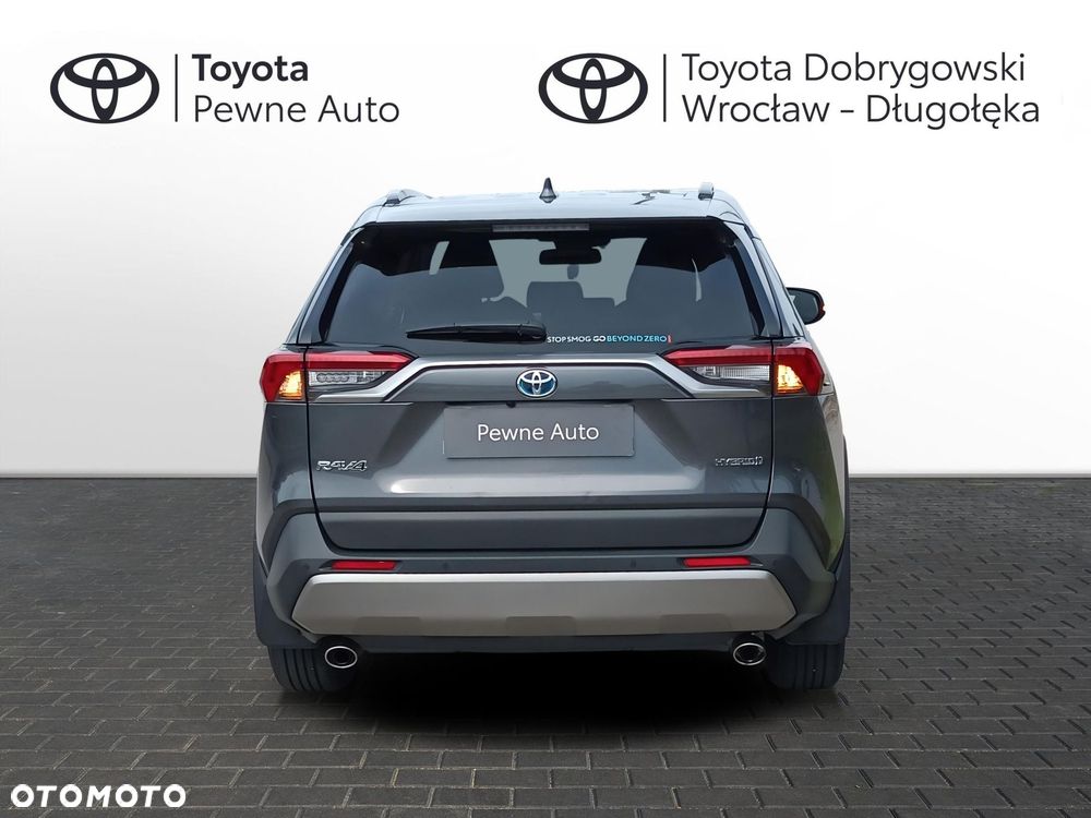 Toyota RAV4 - 6