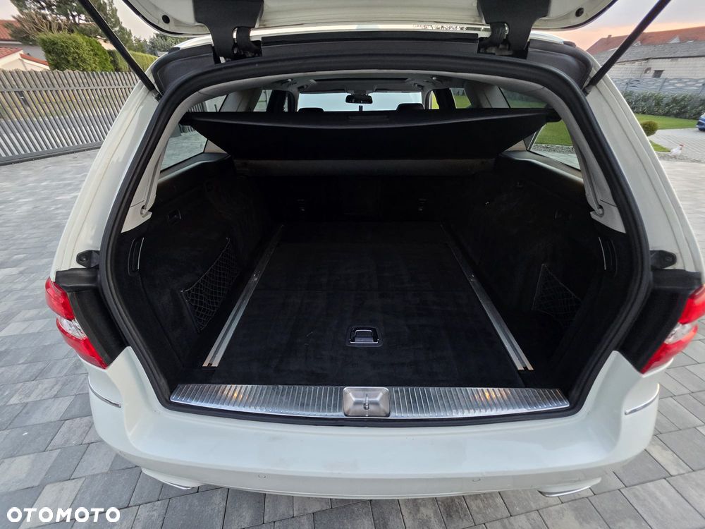 Mercedes-Benz Klasa E 220 CDI Automatik Avantgarde DPF BusinessEDITION - 22