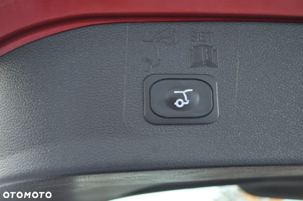 Ford Kuga 2.0 TDCi 4x4 Titanium - 39