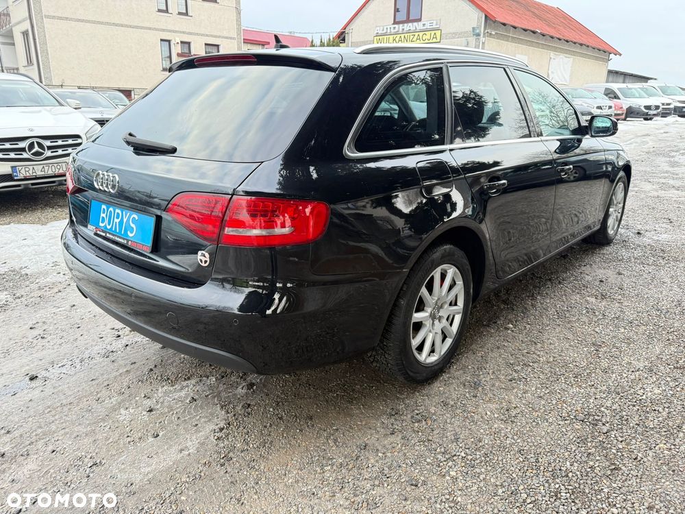 Audi A4 Avant 2.0 TDI DPF multitronic Attraction - 4