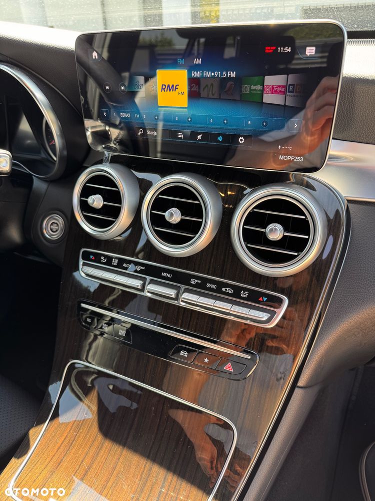 Mercedes-Benz GLC 300 4Matic 9G-TRONIC - 22