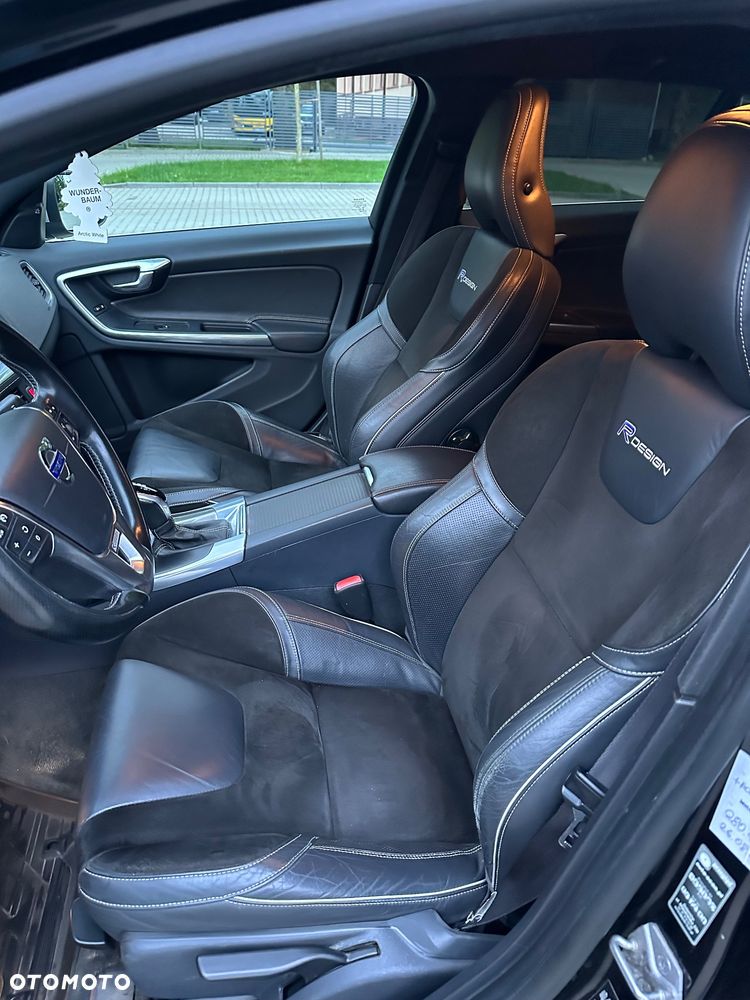 Volvo V60 D5 Geartronic RDesign - 18