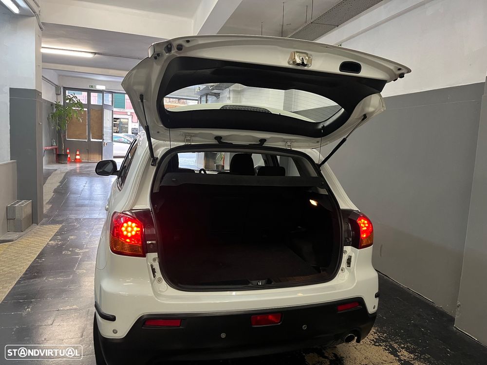 Mitsubishi ASX 1.6 Intense - 33
