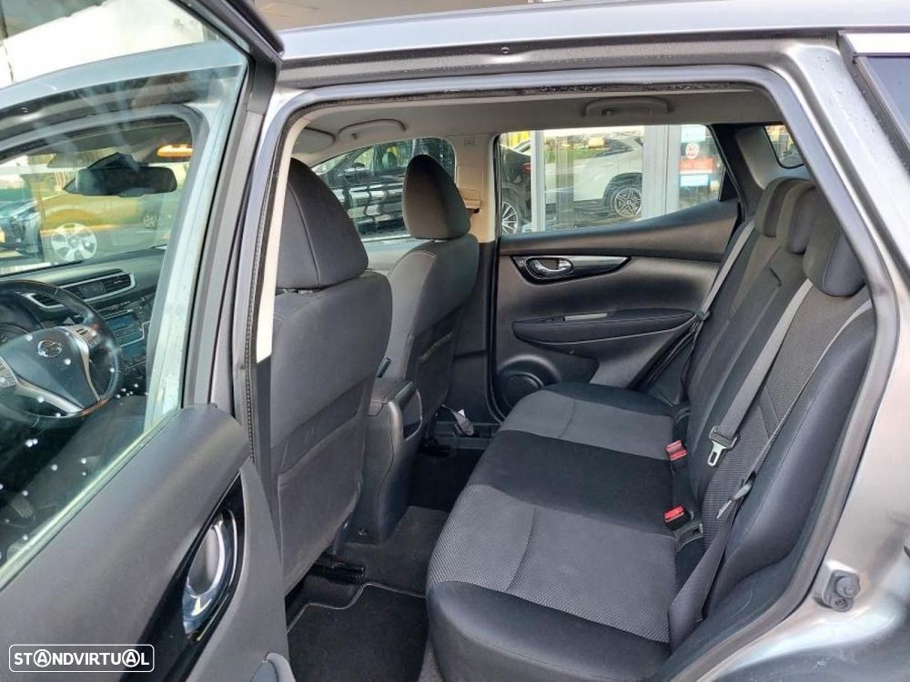 Nissan Qashqai 1.2 DIG-T N-Connecta - 8