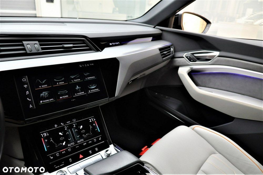 Audi e-tron Sportback - 24