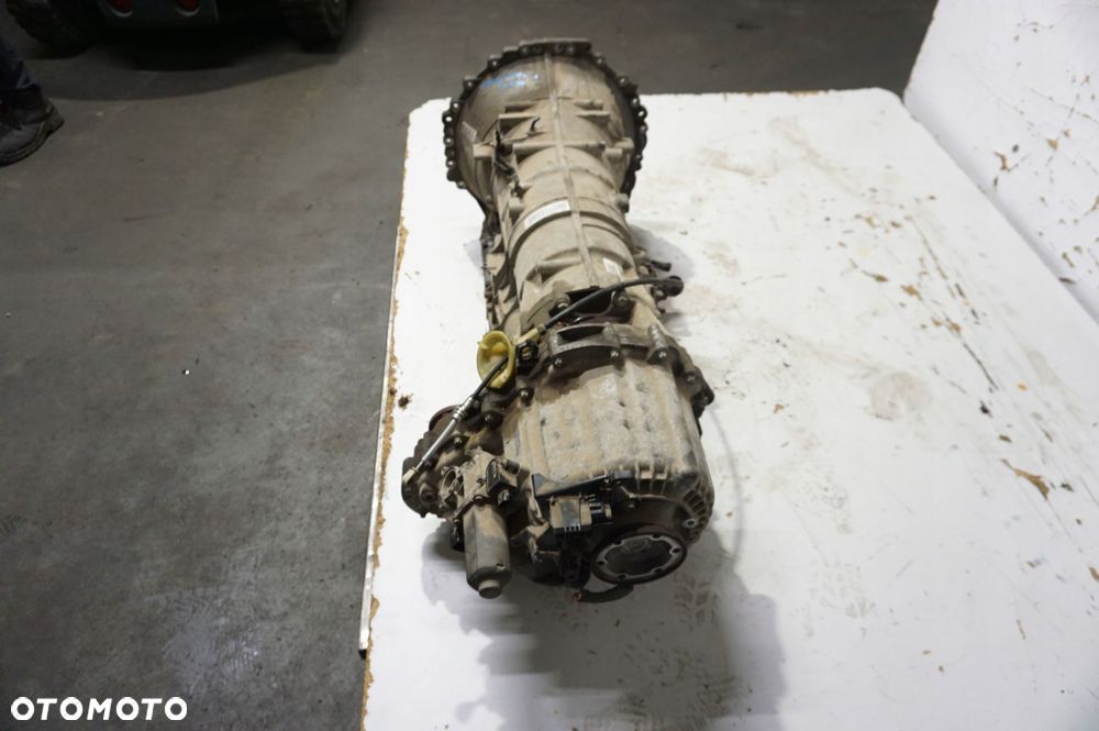 SKRZYNIA 8H22-7000-AB LAND ROVER DISCOVERY 2.7 TD KOMPLETNA - 2