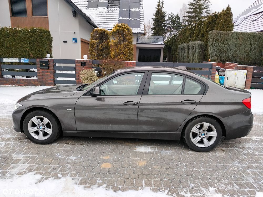 BMW Seria 3 320d Blue Performance Modern Line - 7