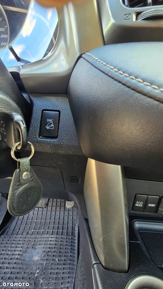 Toyota RAV4 2.0 Prestige MS - 9