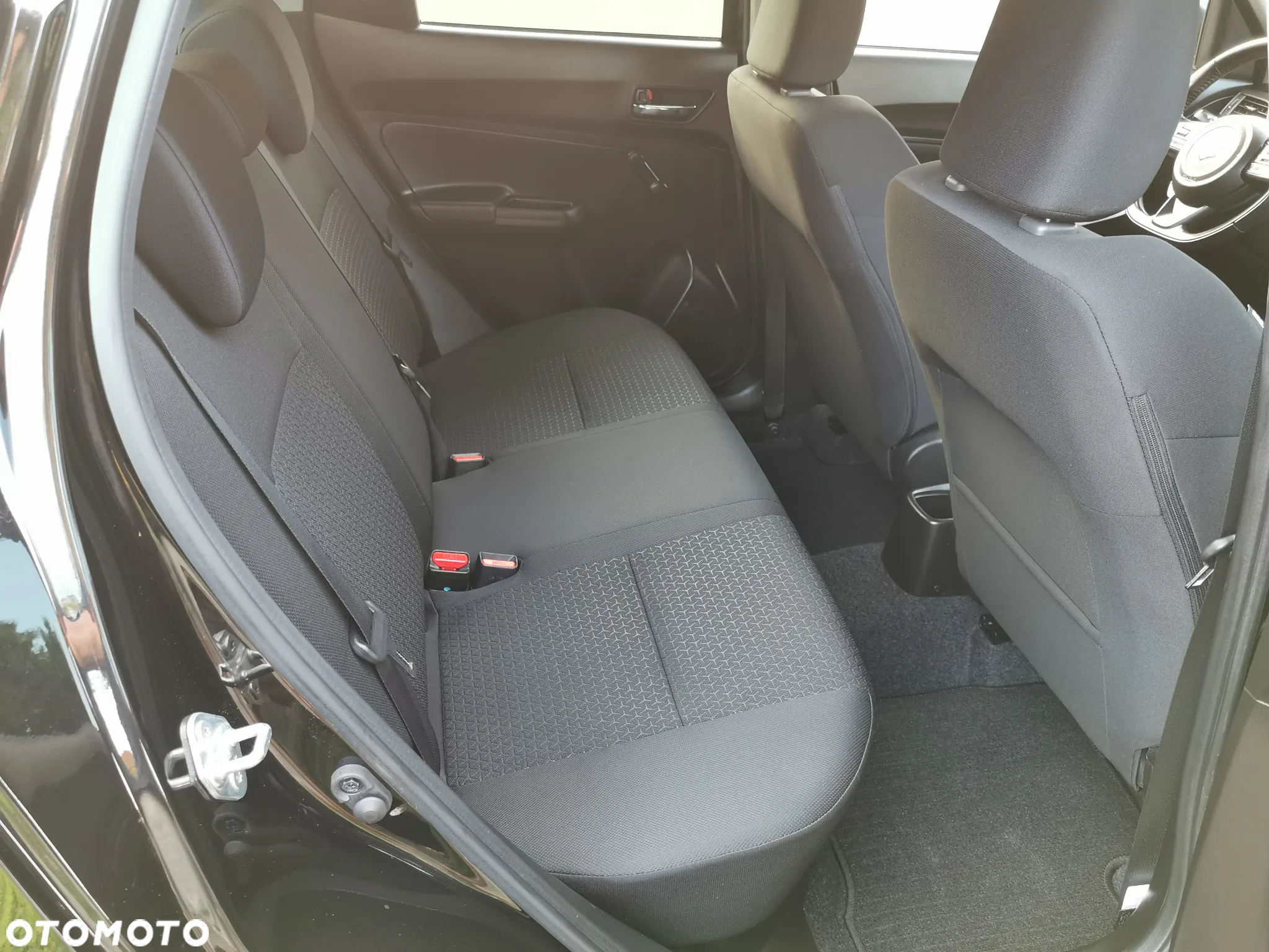 Suzuki Swift 1.2 Dualjet Hybrid Allgrip Comfort - 21