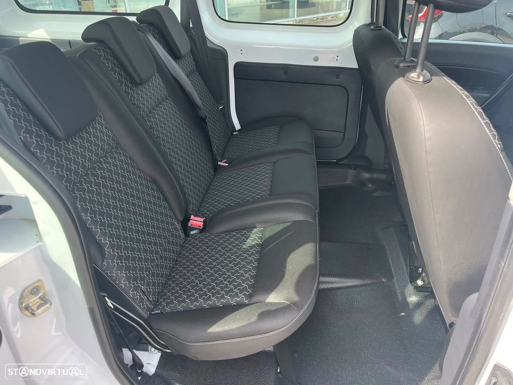 Renault Kangoo E-Tech - 6