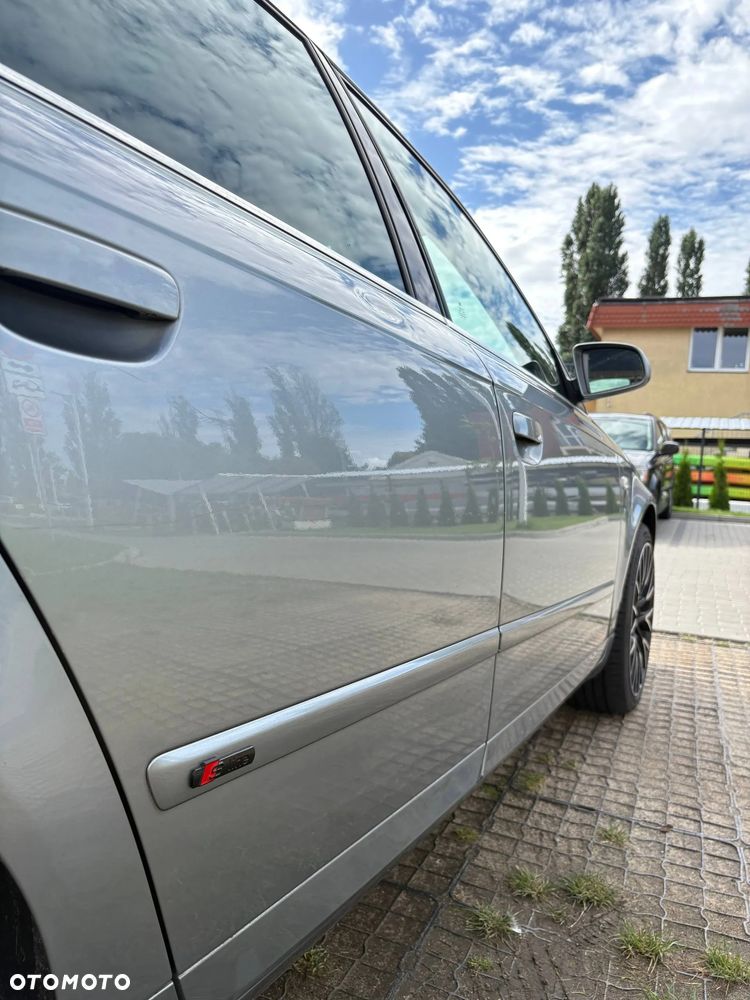 Audi A4 Limousine - 6