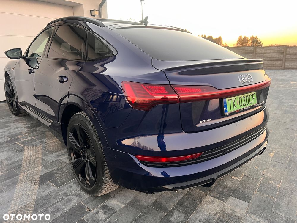Audi Q8 Sportback e-tron 55 quattro S line - 27