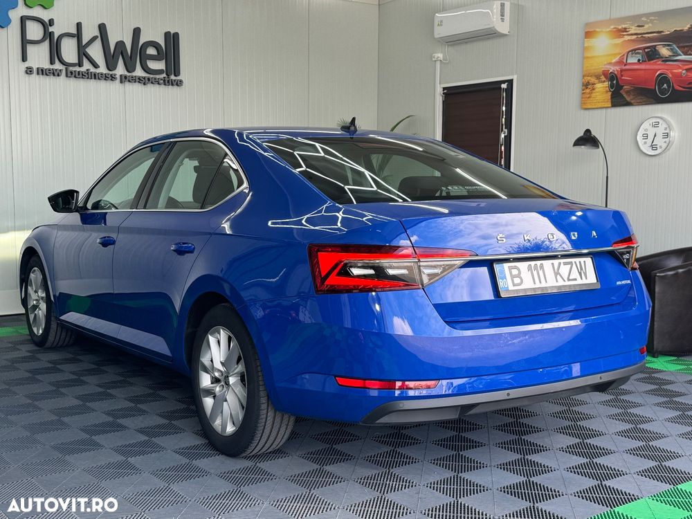 Skoda Superb 2.0 TDI DSG Ambition - 5