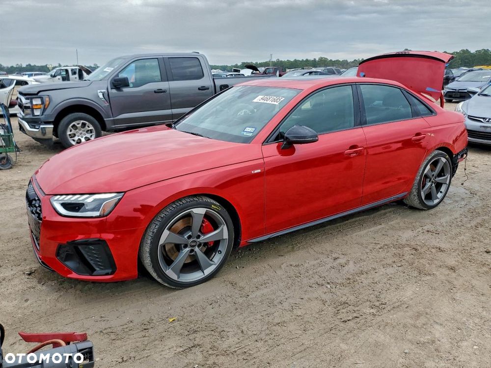 Audi A4 Limousine - 1