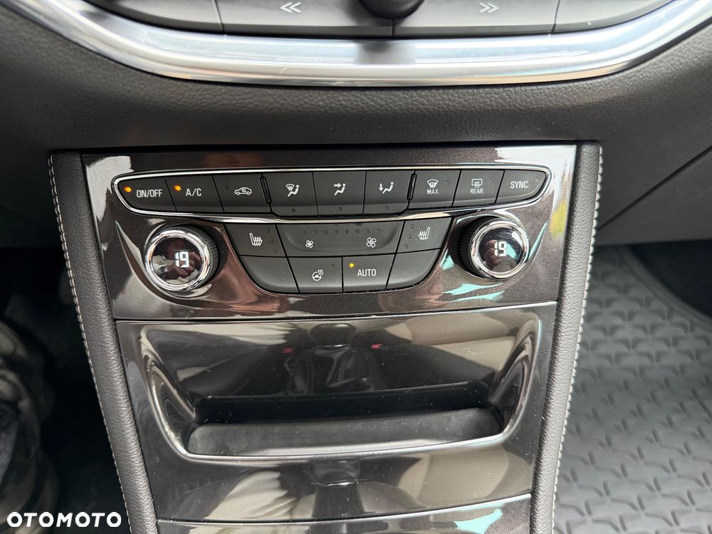 Opel Astra 1.4 Turbo Start/Stop Innovation - 28
