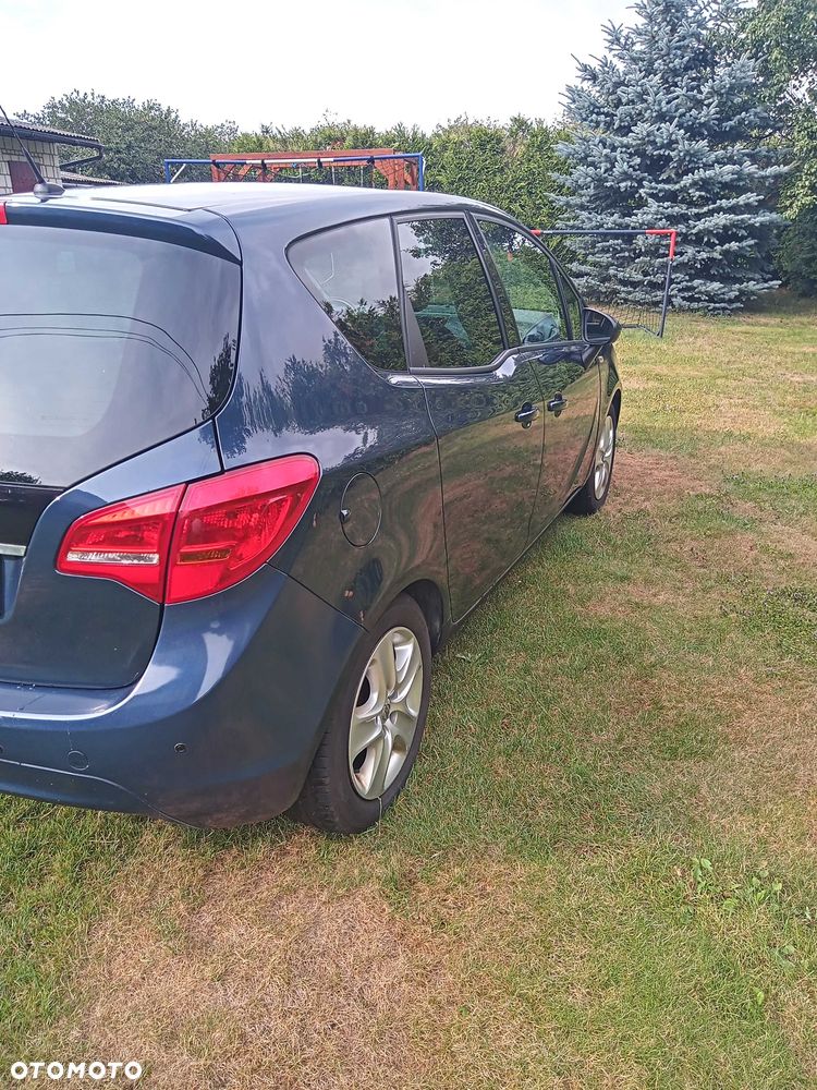 Opel Meriva - 8