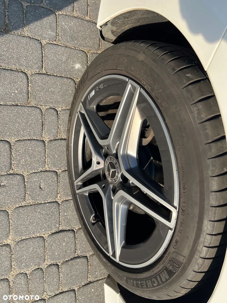 Mercedes-Benz CLA 180 AMG Line 7G-DCT - 25