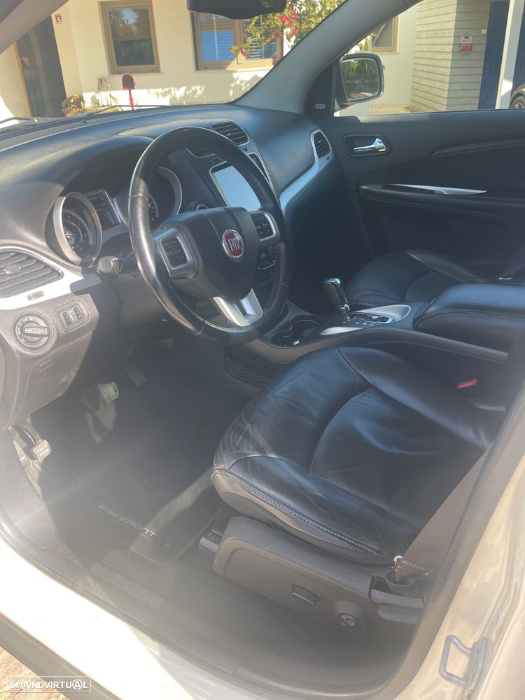 Fiat Freemont 2.0 M-Jet 4WD AT - 12