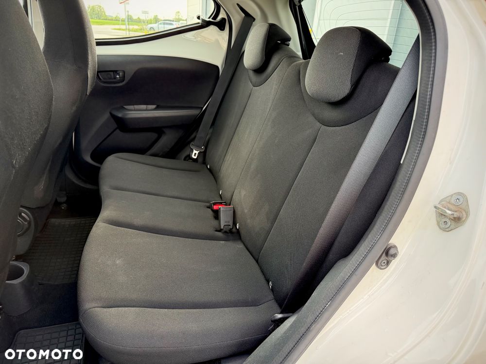 Toyota Aygo - 13