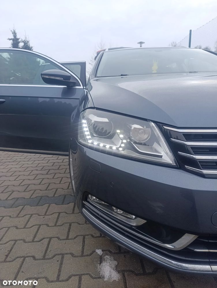 Volkswagen Passat 2.0 TDI Highline - 25