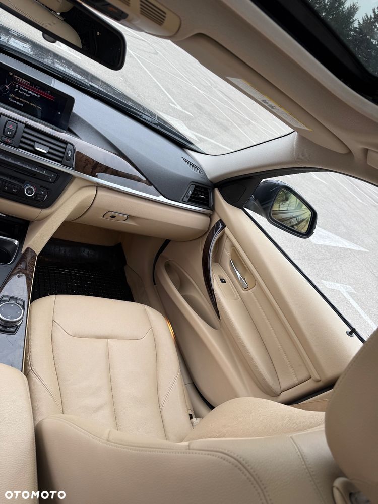 BMW Seria 3 328i xDrive - 16