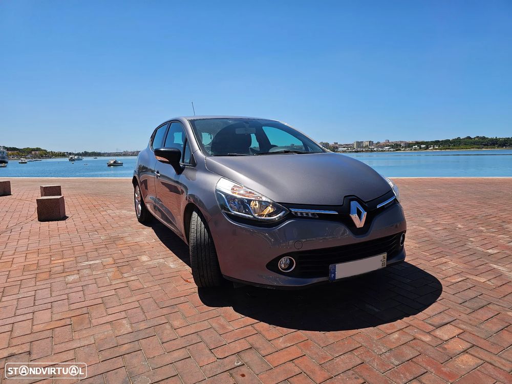 Renault Clio 2014 photo 2