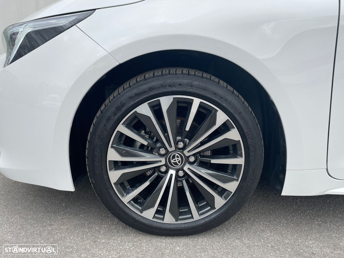 Toyota Corolla 1.8 Hybrid Comfort Plus - 14