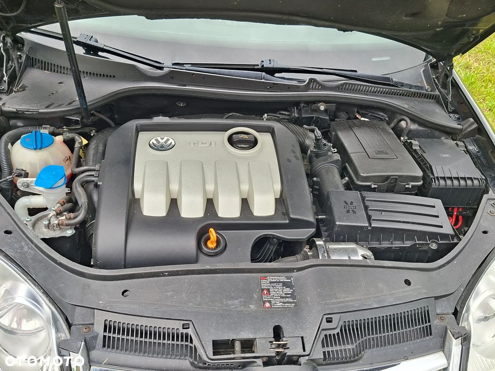 Volkswagen Jetta 1.9 TDI Trendline - 9