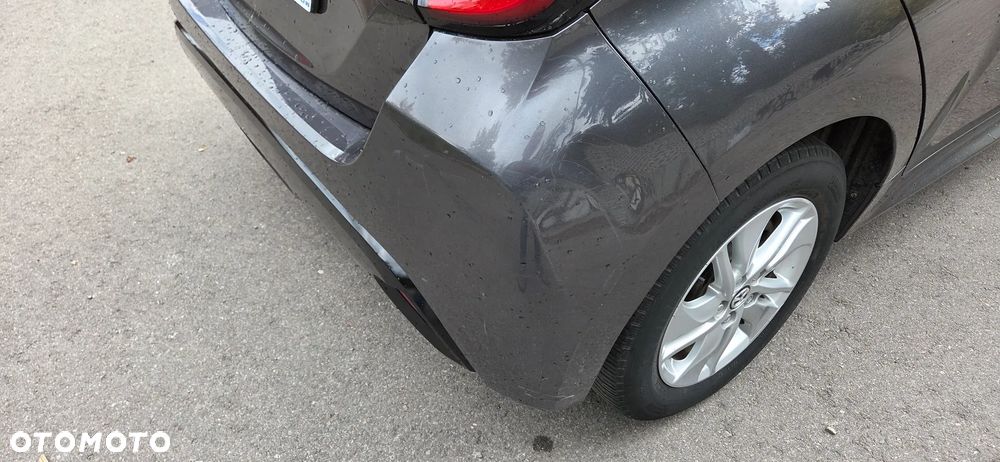 Mazda 2 Hybrid - 17