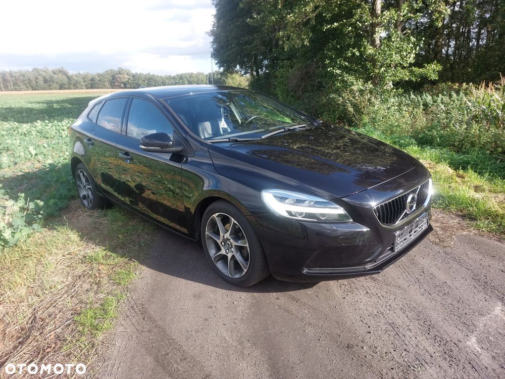 Volvo V40 - 18