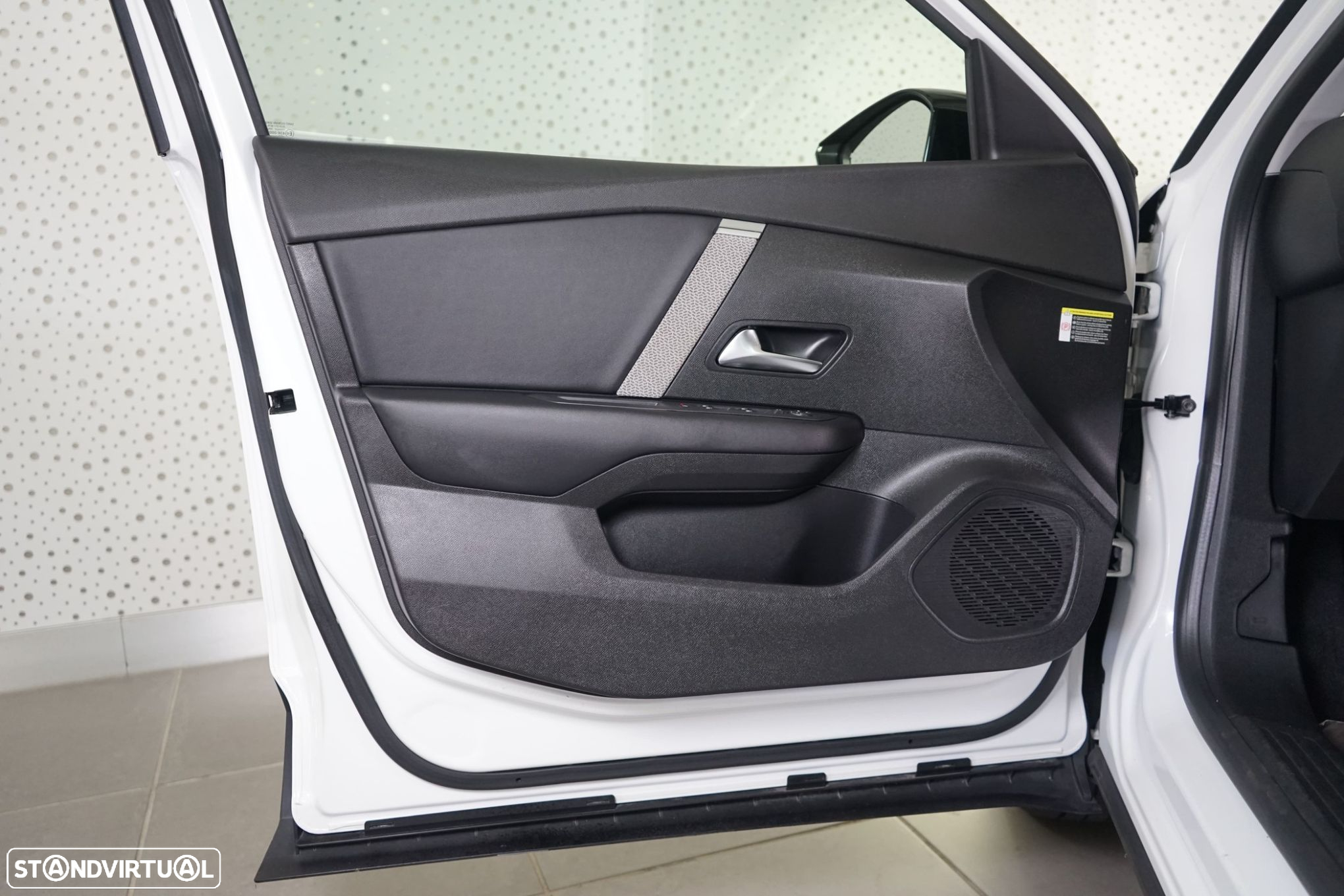 Citroën C4 1.2 PureTech Shine - 20