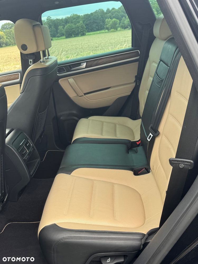 Volkswagen Touareg 3.0 V6 TDI BMT R-Style - 4