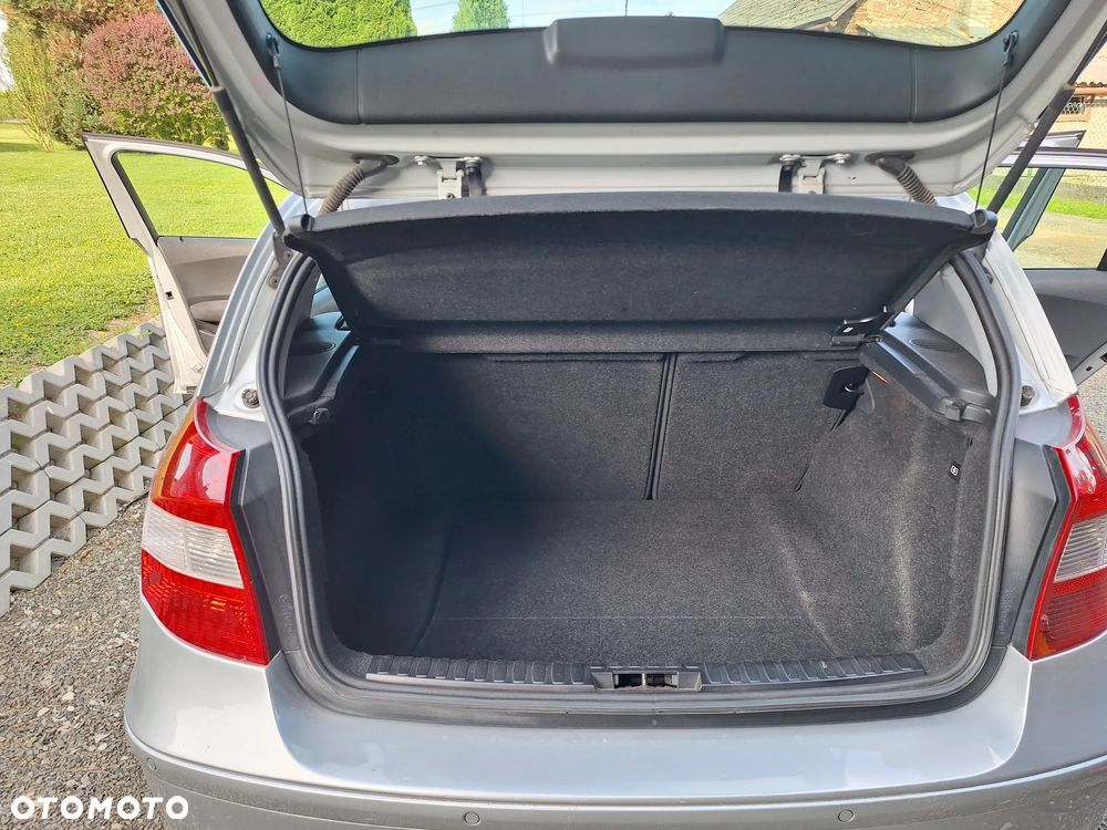 BMW Seria 1 - 23