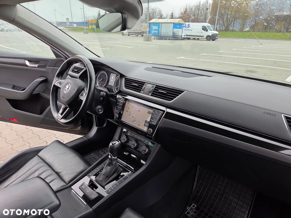 Skoda Superb 2.0 TDI L&K DSG - 11