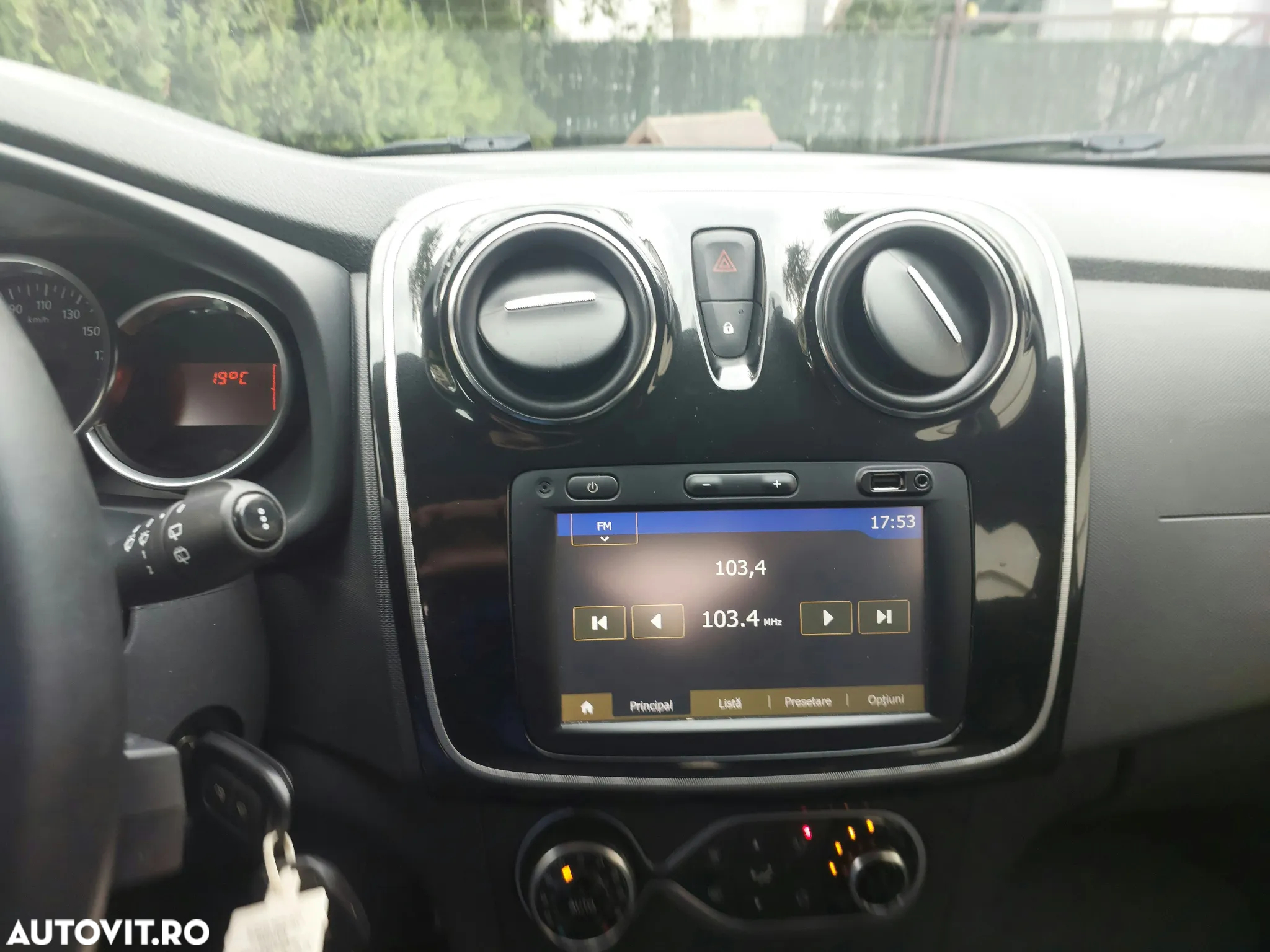 Dacia Sandero 0.9 TCe Prestige - 10