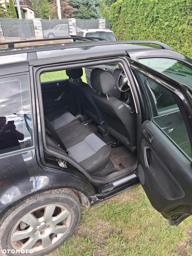 Volkswagen Golf - 9