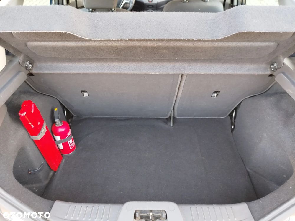 Ford Fiesta 1.25 Ambiente - 11