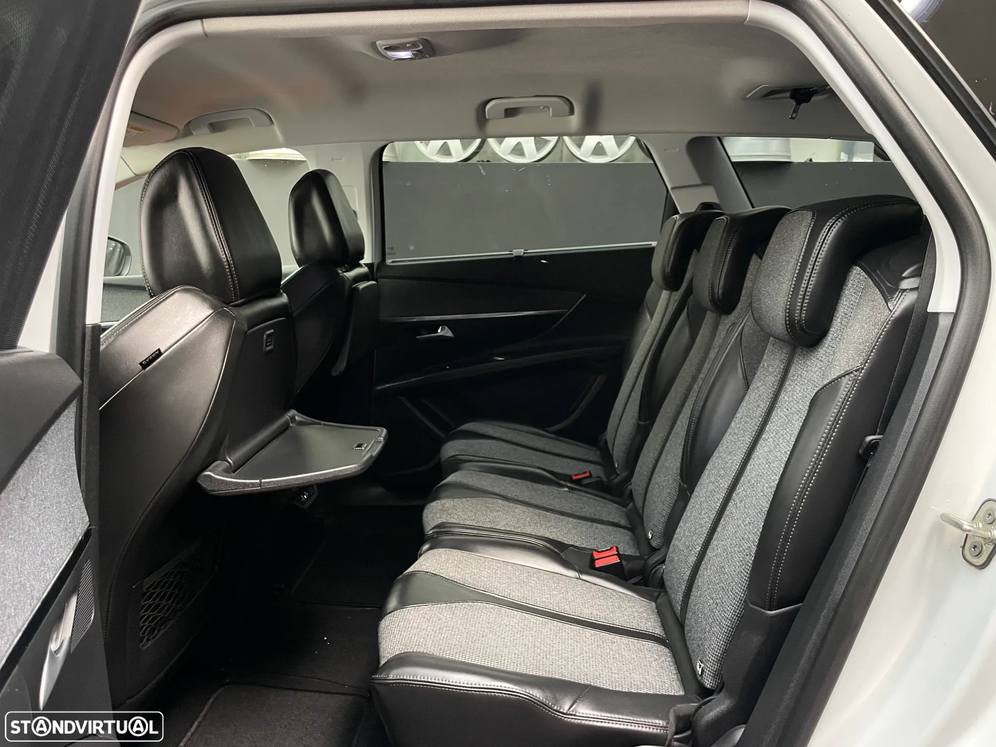 Peugeot 5008 1.6 BlueHDi Allure EAT6 J18 - 6