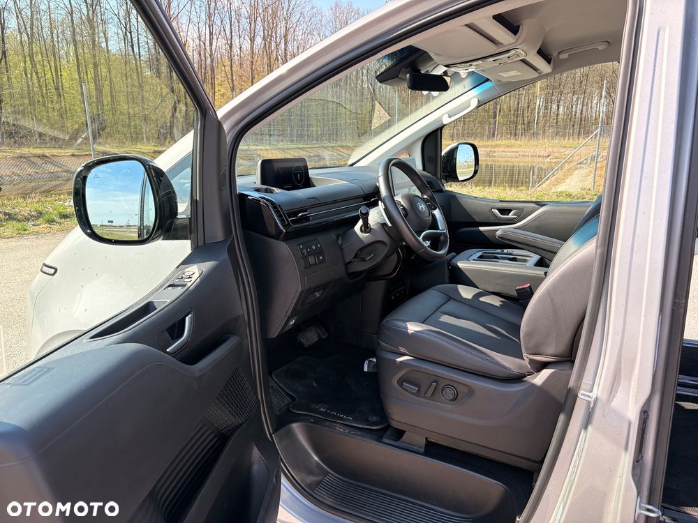Hyundai Staria - 16