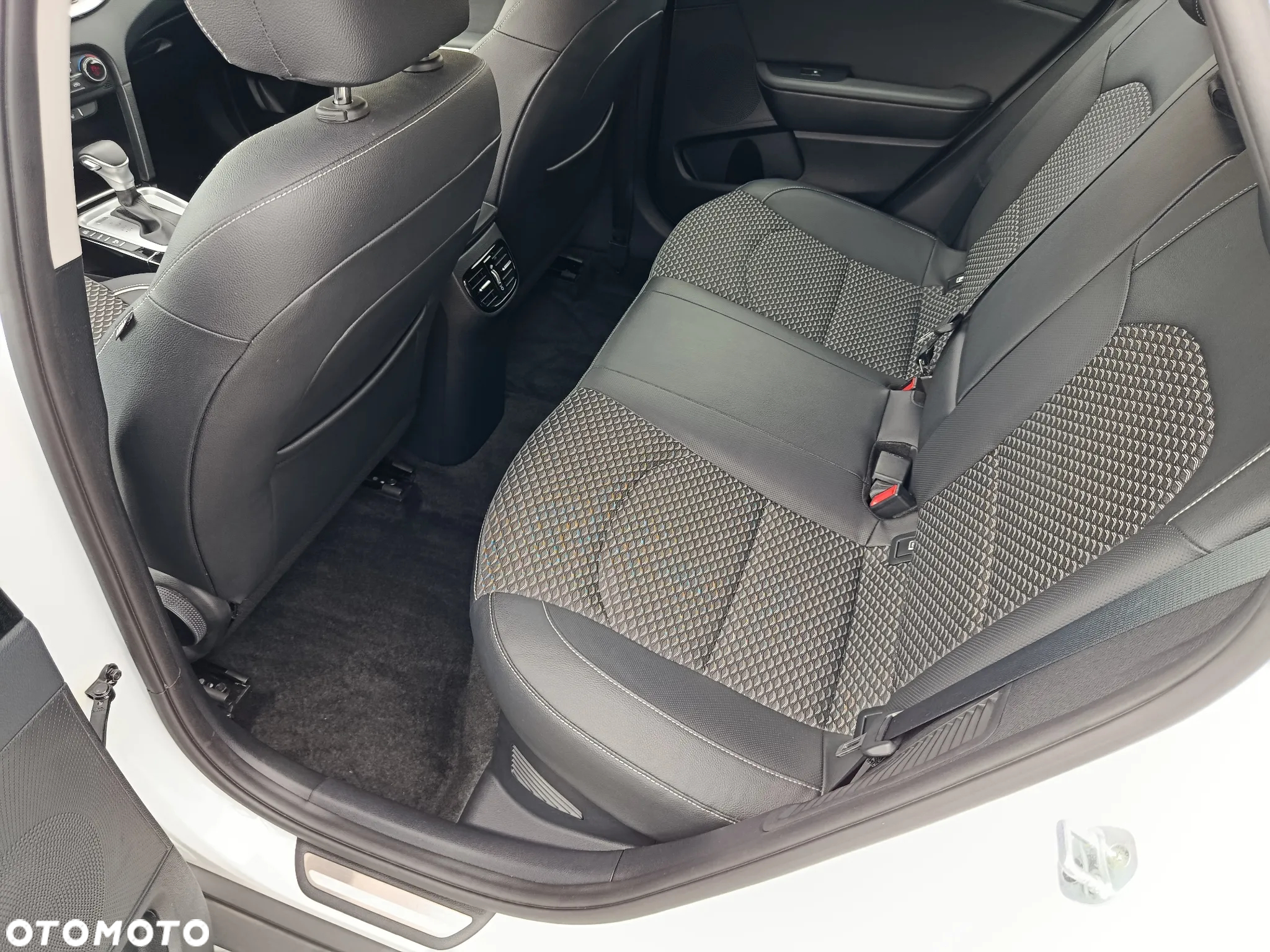 Kia XCeed 1.6 GDI DCT6 OPF Plug-in-Hybrid PLATINUM - 7