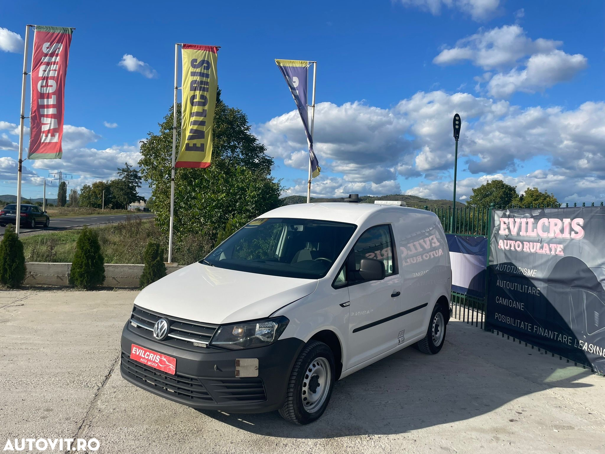 Volkswagen Caddy 2.0 TDI DSG - 25