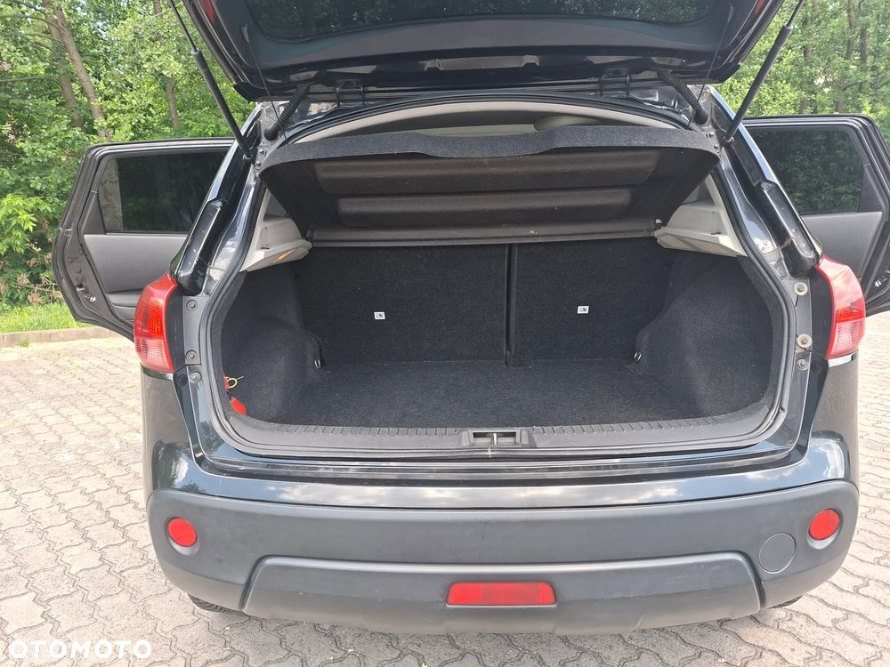 Nissan Qashqai - 11