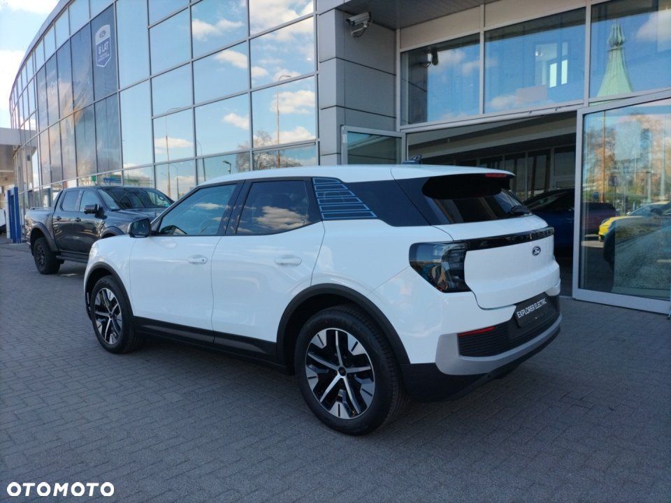 Ford Explorer - 3