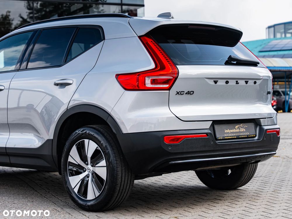 Volvo XC 40 B4 B AWD DKG Plus Dark - 12
